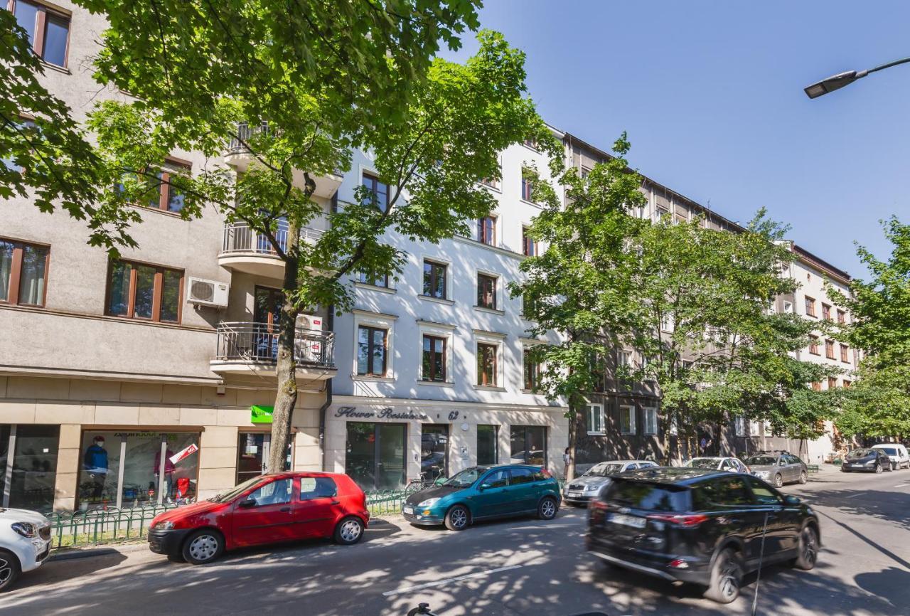 Blossom - Old Town - By Upstairs Apartamento *