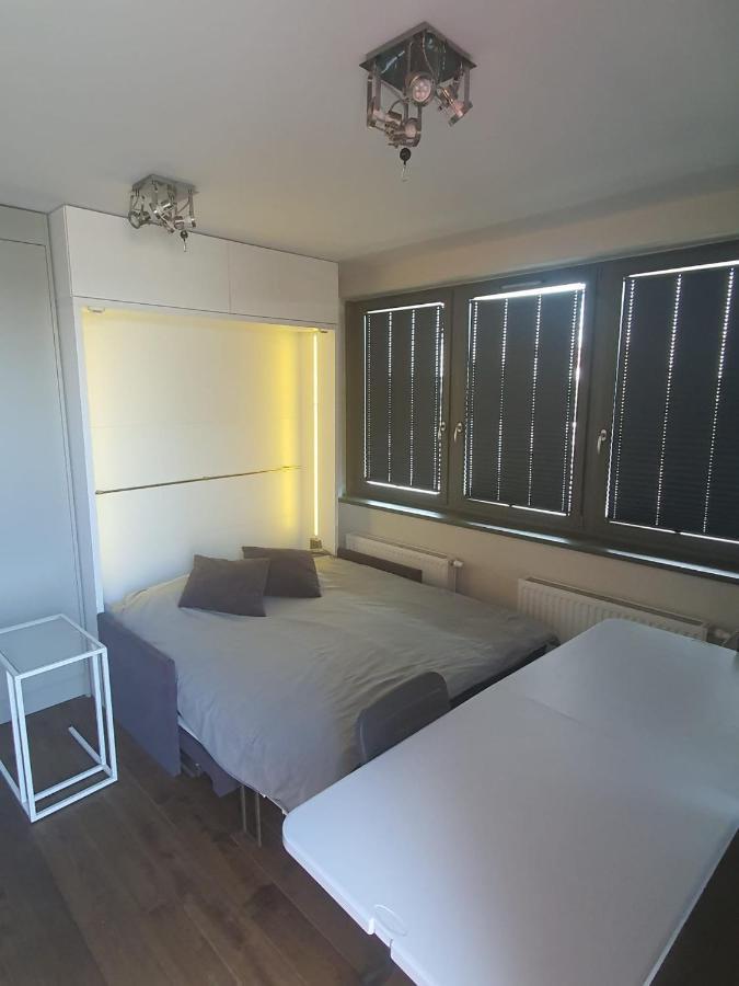 Apartment By The Roof Krakow