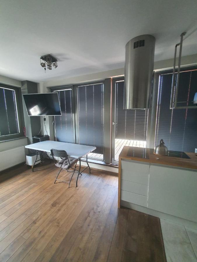 Apartment By The Roof Krakow