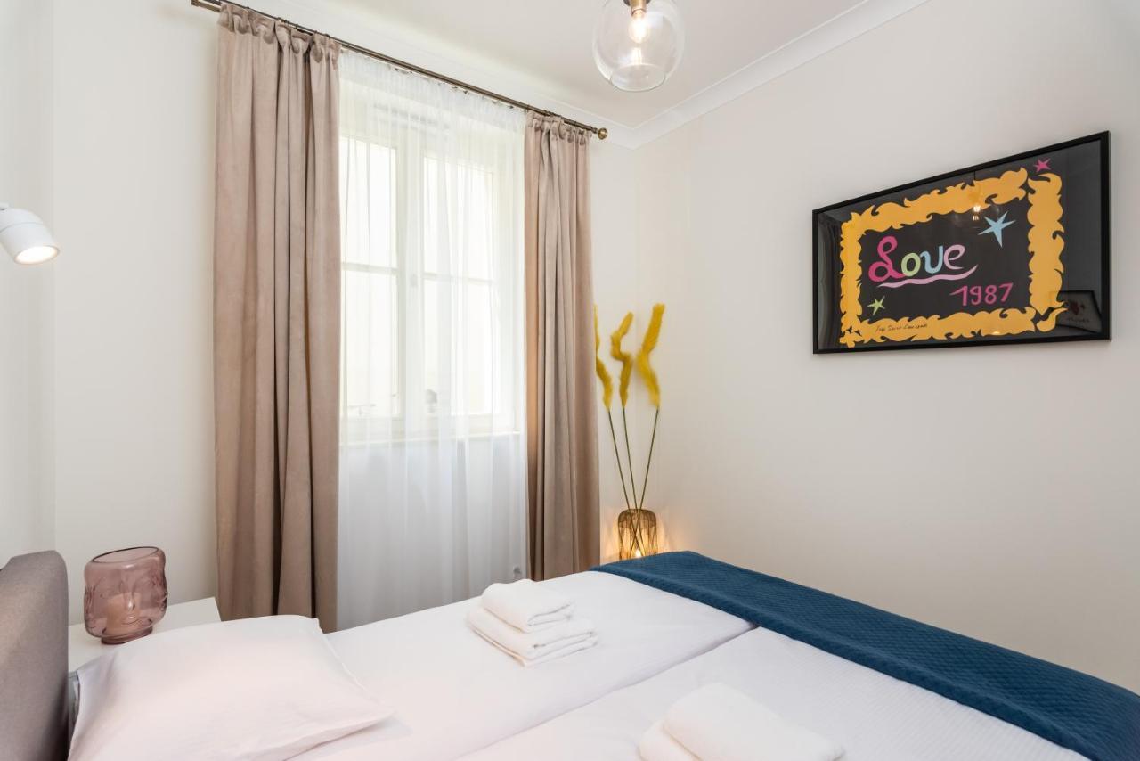 Atrium - Old Town Luxury - By Upstairs Apartament Kraków
