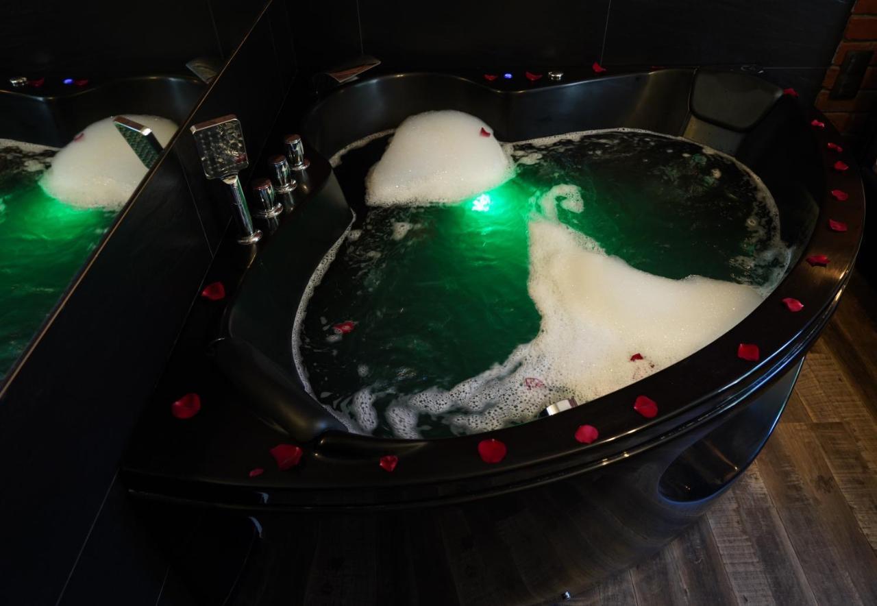 Apartment Bath *