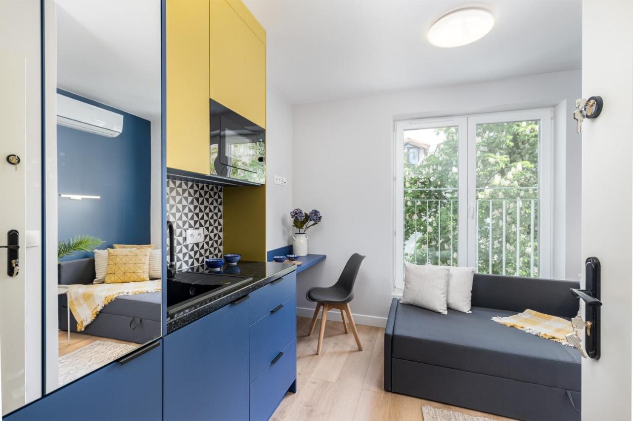 Smart - Old Town & Main Train Station - By Upstairs Apartment Krakow