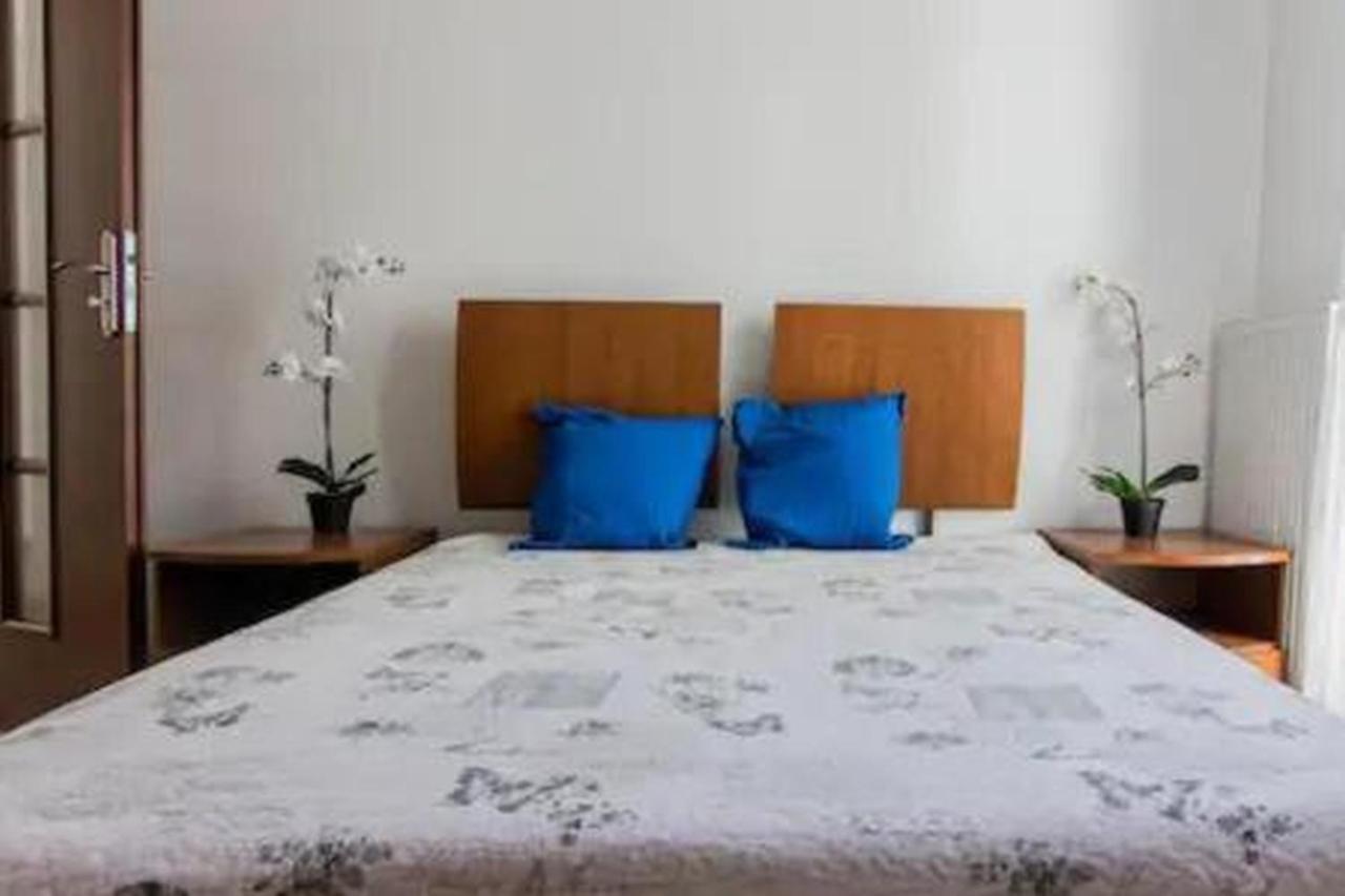 Comfy And Bright - Old Town