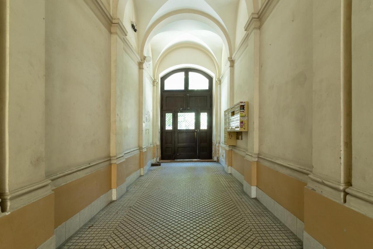 Apartamento Mezzanine Microapartment Cracóvia