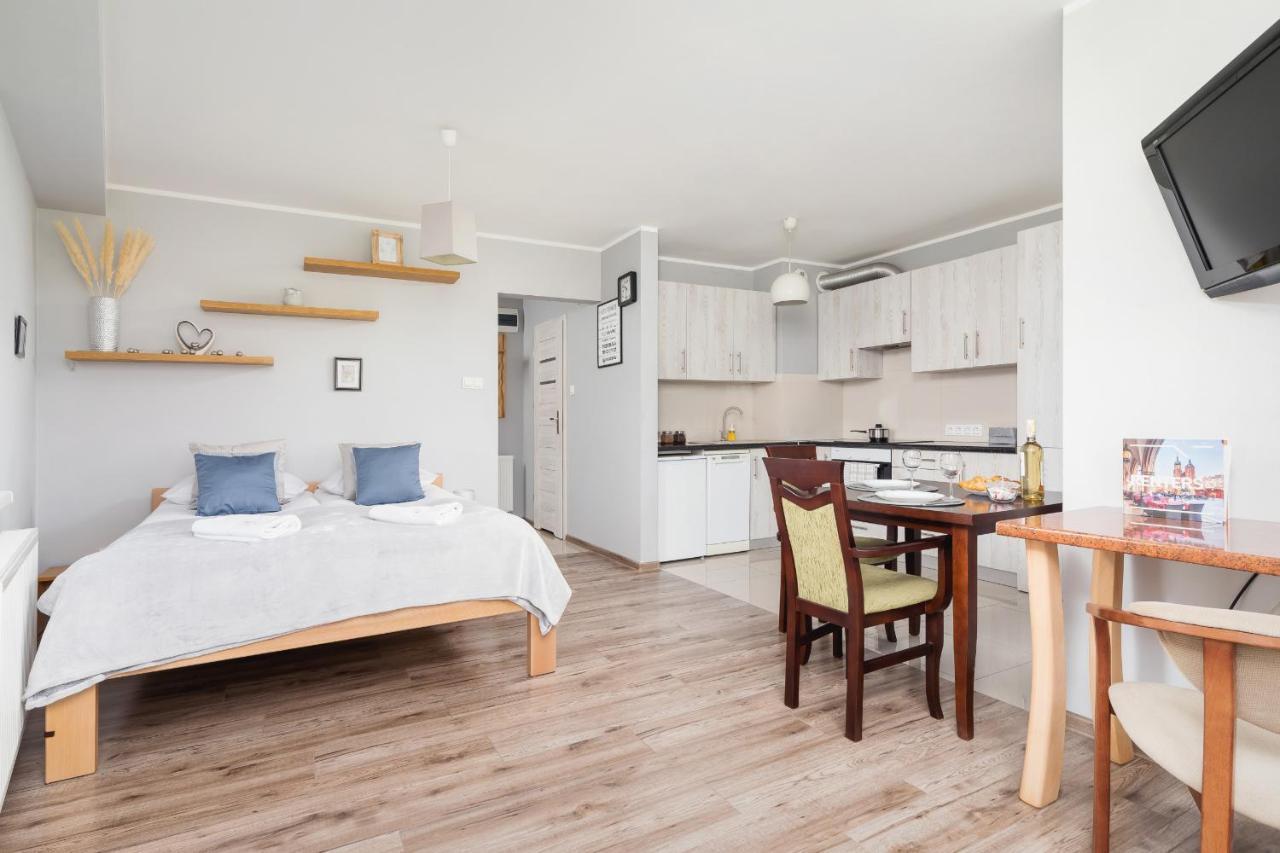 Studio Gromadzka By Renters Apartament