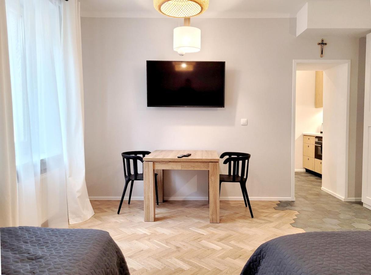 Kana - Stylish Apartment In Krakow - Close, Fast Wifi & Smart Tv