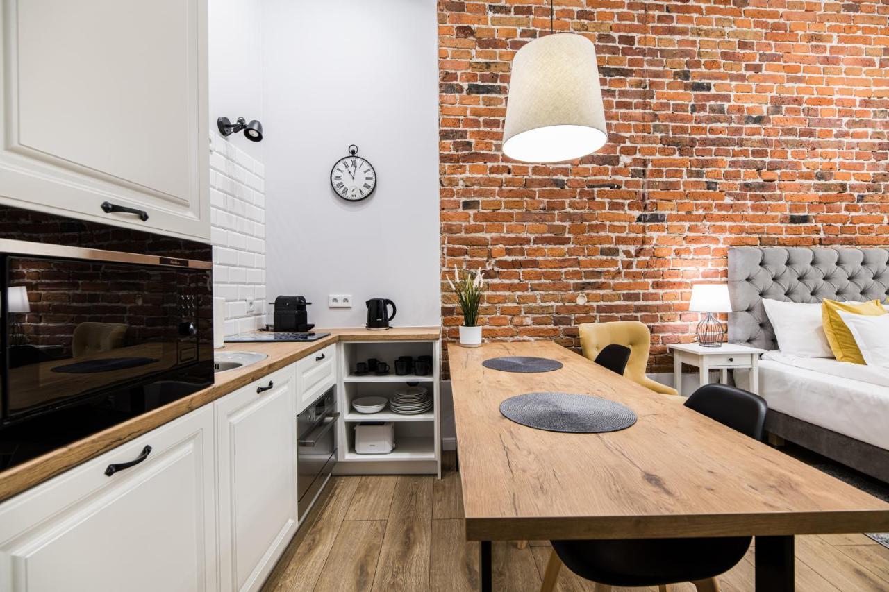 Attractive Oldtown Near Thetrain Station Apartment
