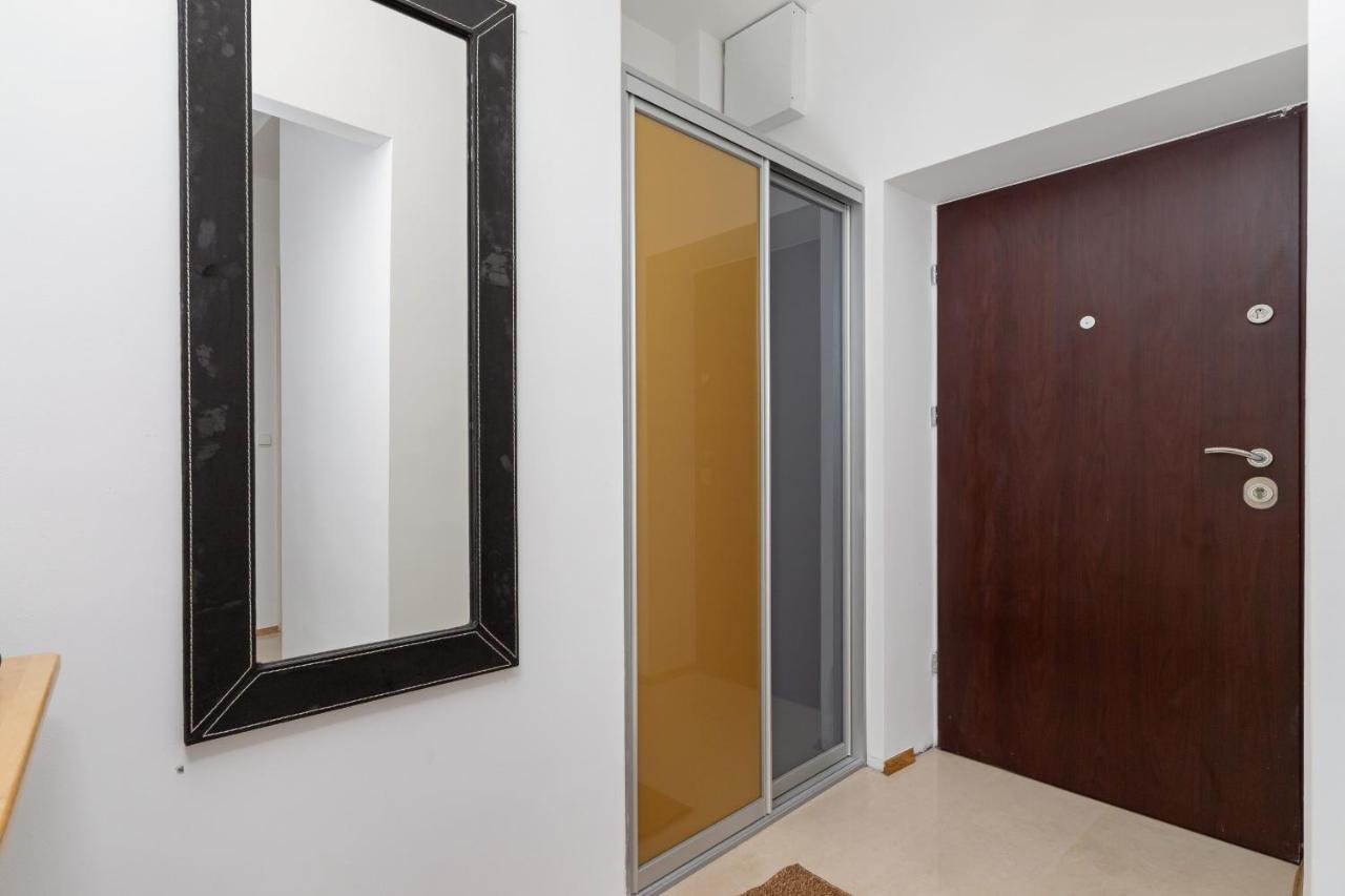 Apartment Slowacki Avenue Family Cracow By Renters