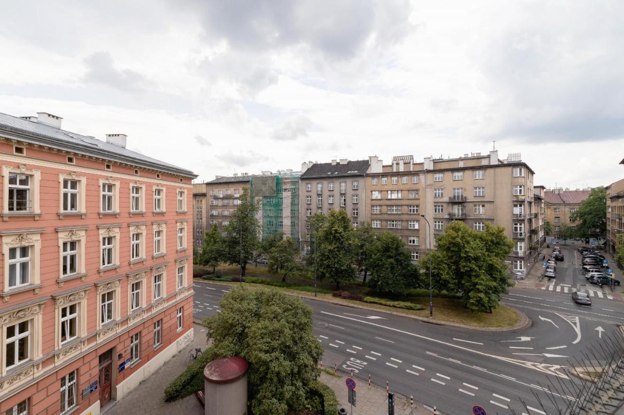 Slowacki Avenue Family Cracow By Renters Apartment