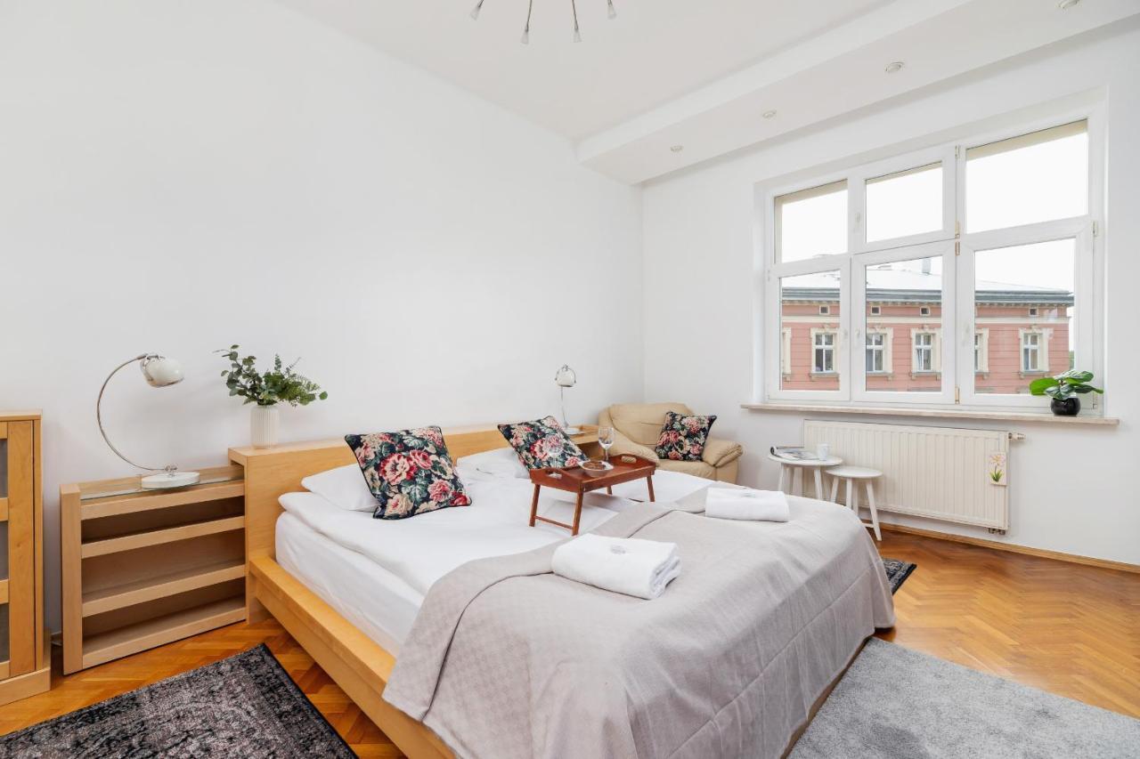 Slowacki Avenue Family Cracow By Renters *
