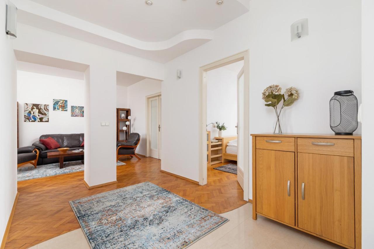 Slowacki Avenue Family Cracow By Renters *