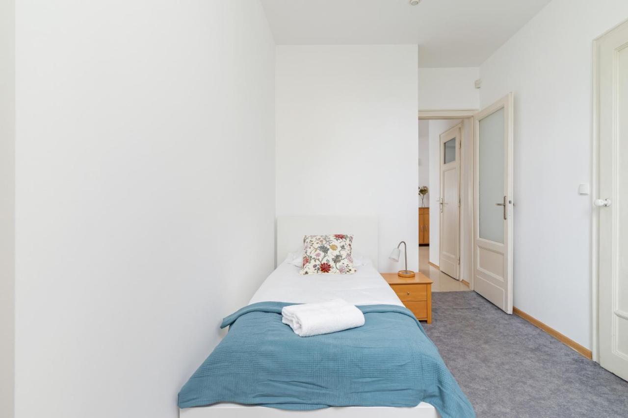 Slowacki Avenue Family Cracow By Renters Apartment Krakow