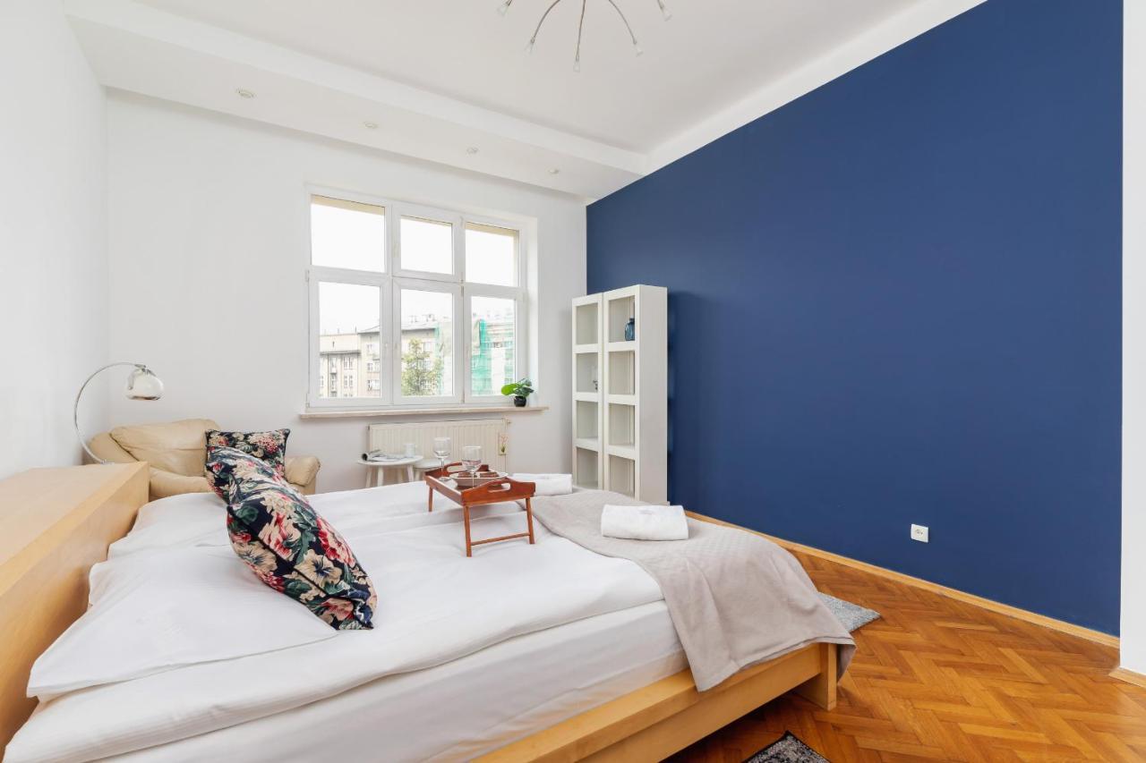 Slowacki Avenue Family Cracow By Renters Krakow