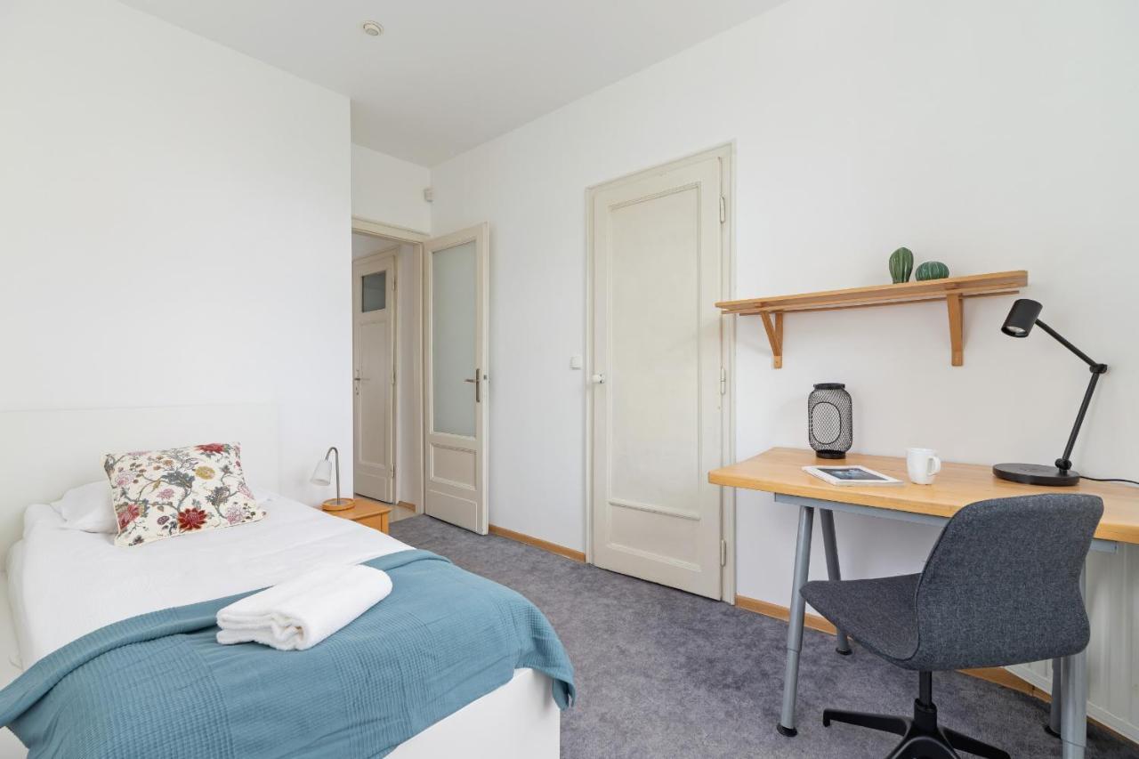 Slowacki Avenue Family Cracow By Renters Apartment *