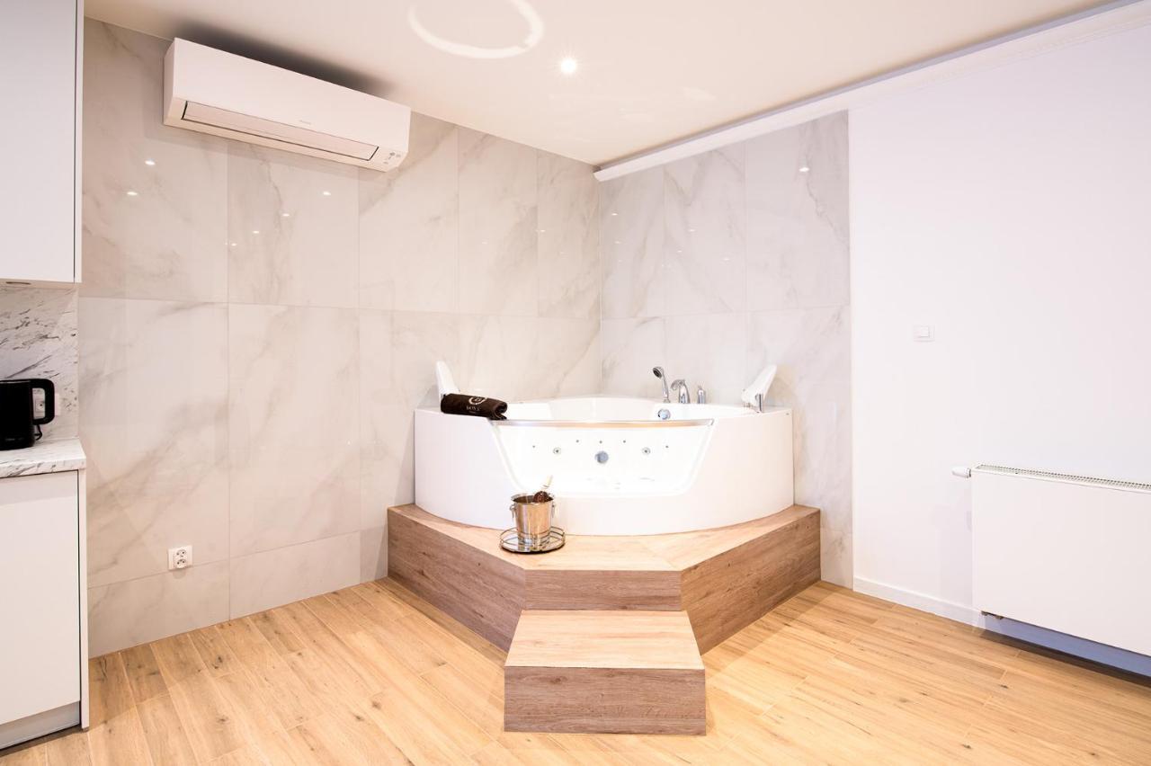 Aparthotel Jacuzzi Prestige *