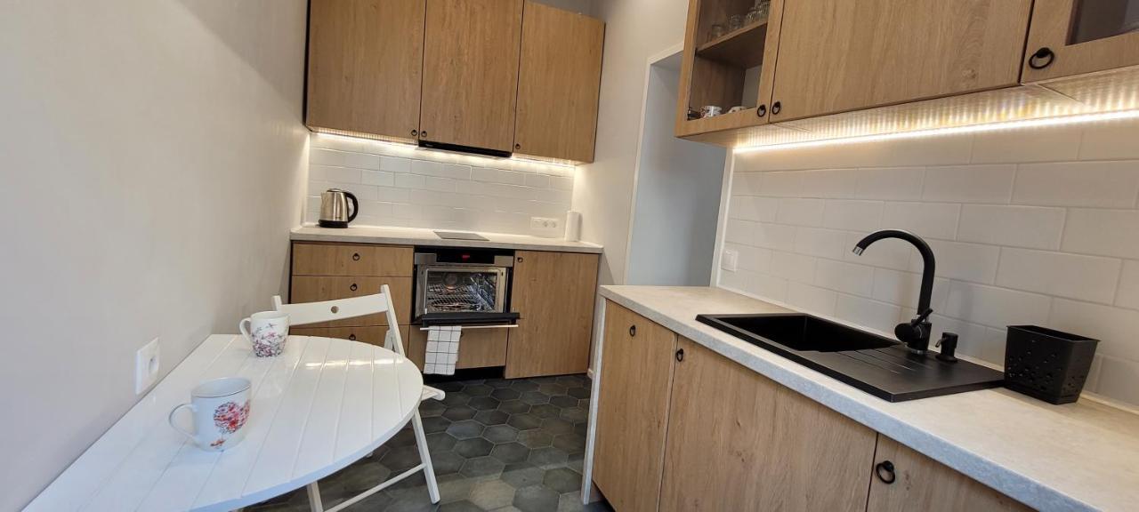 Kana - Stylish Apartment In Krakow - Close, Fast Wifi & Smart Tv Apartment