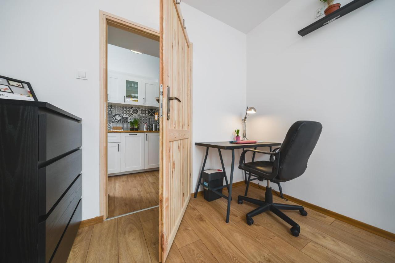 Apartment 3 Bedroom In The Heart Of Cracow - By Upstairs