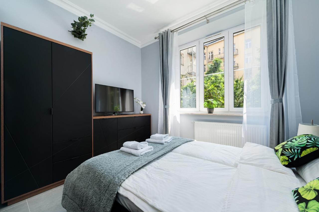 Dunin Majestic 3 *