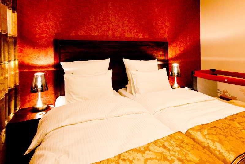 Columbus Hotel 3*