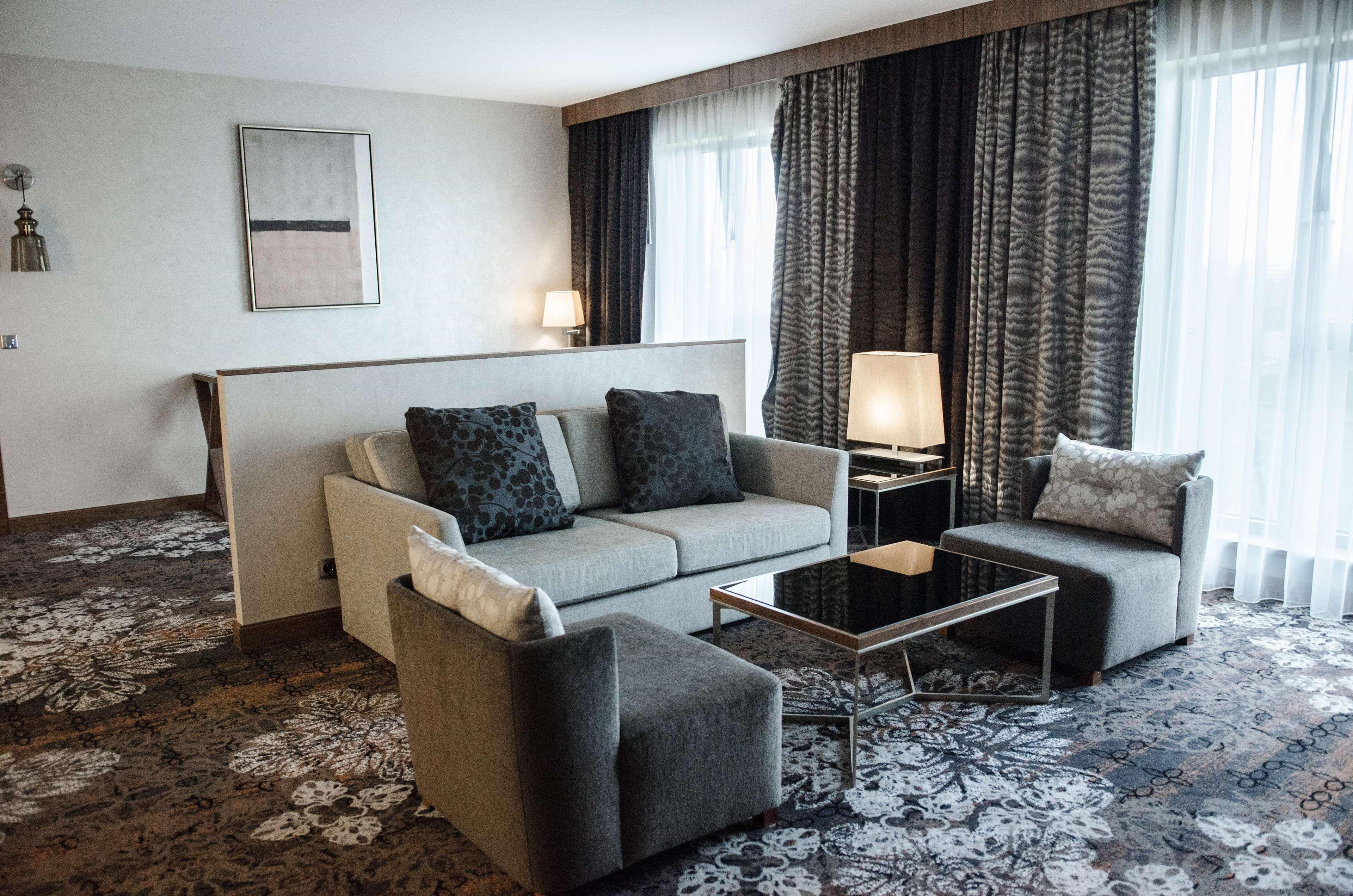 Doubletree By Hilton Hotel&convention Center Hotel