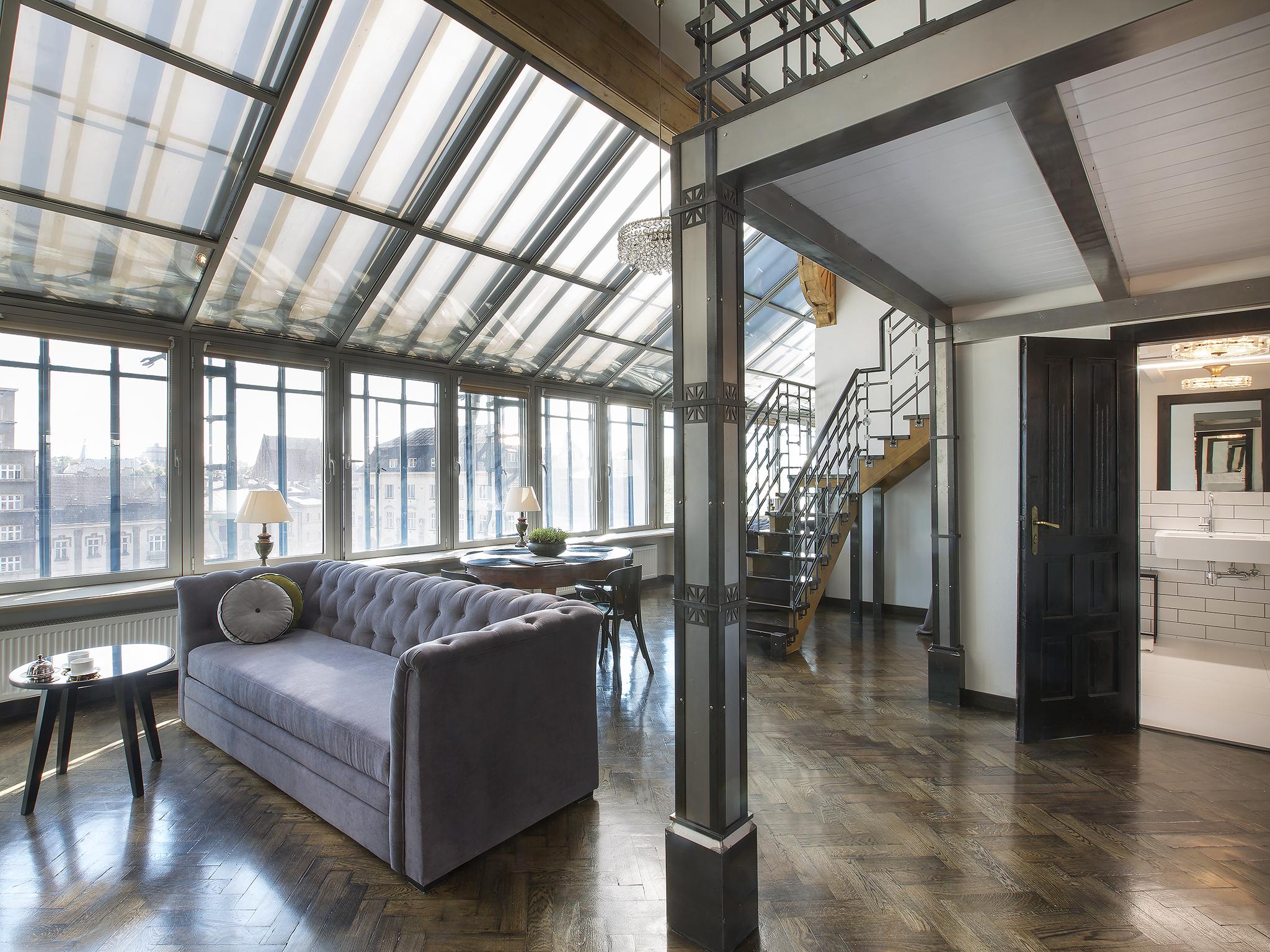Antique Plac Szczepański Hotel apartamentowy 3*
