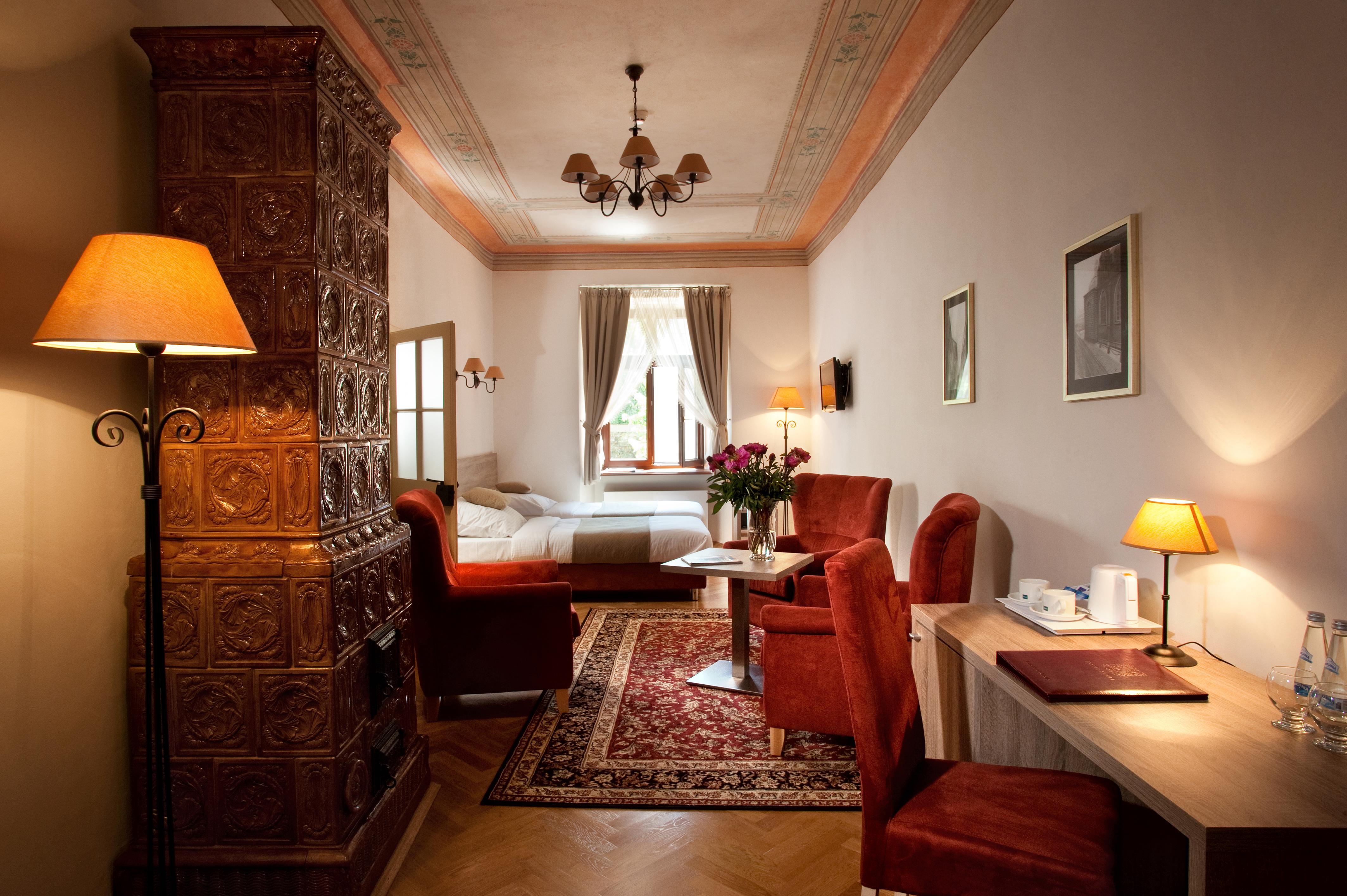 Santi Hotel 4*