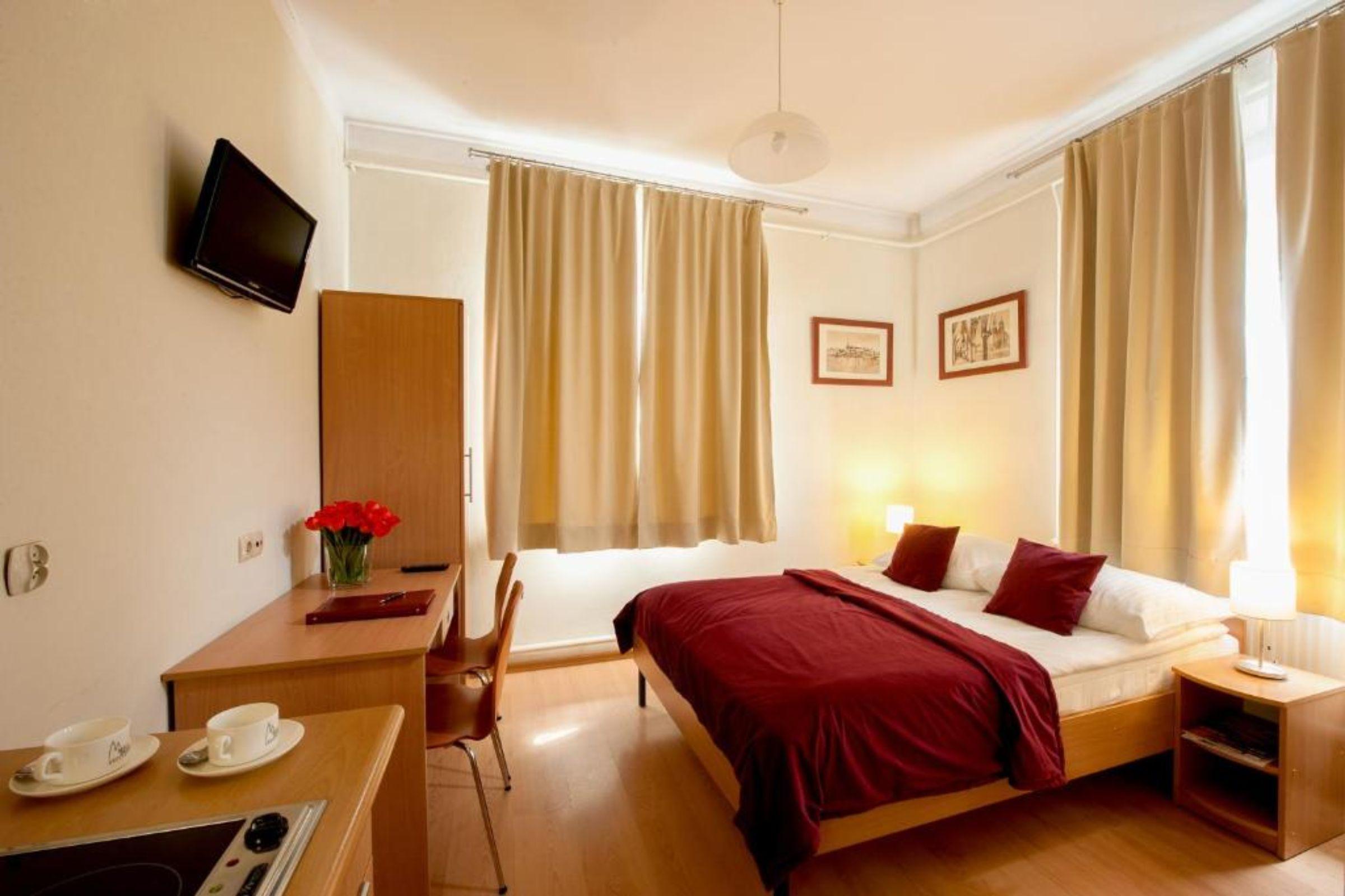 Maly Aparthotel 2*