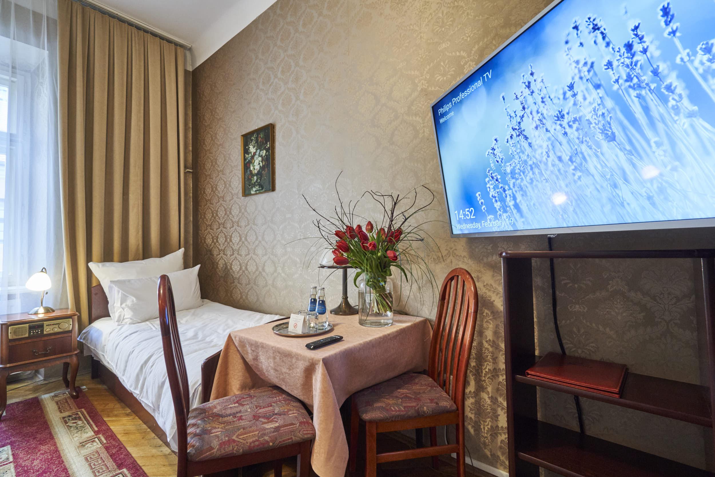 Pollera 3* Krakow