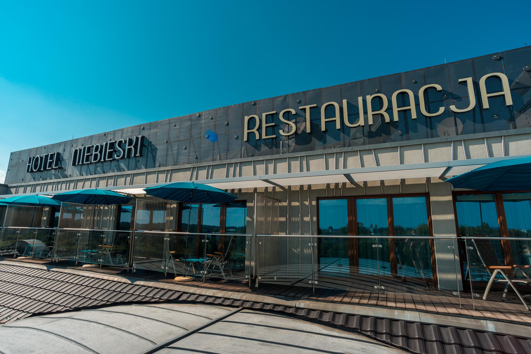Niebieski Art & Spa