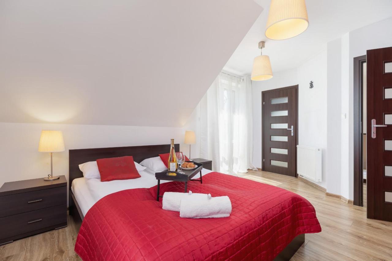 Three-bedroom House Czarnochowice By Renters * Kraków