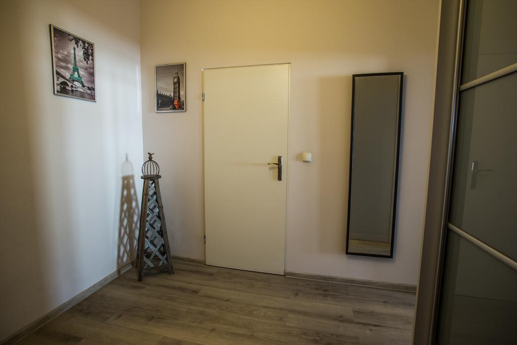 Sklodowska-curie, Martini Apartment *
