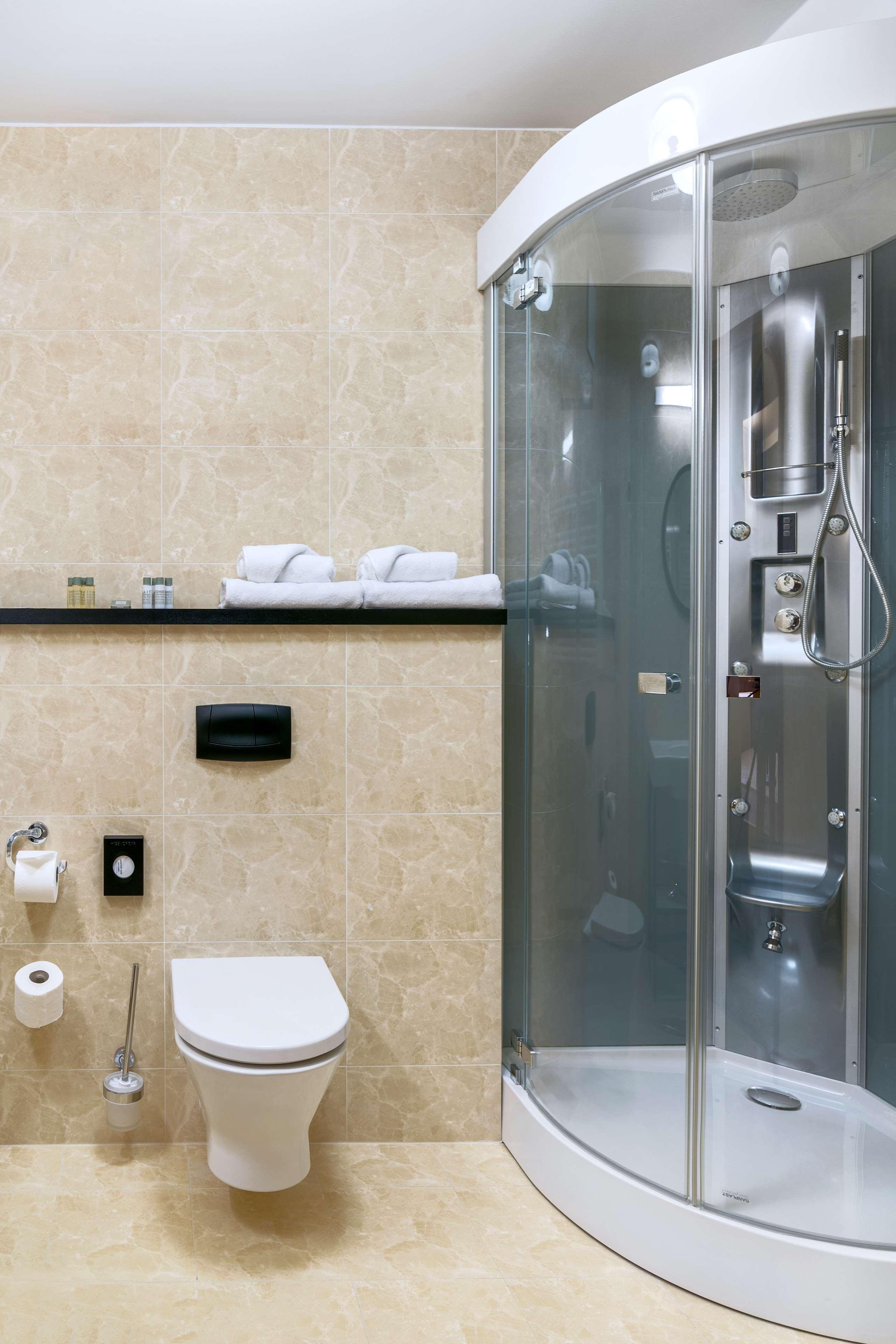 Metropolo By Golden Tulip Hotel 4*
