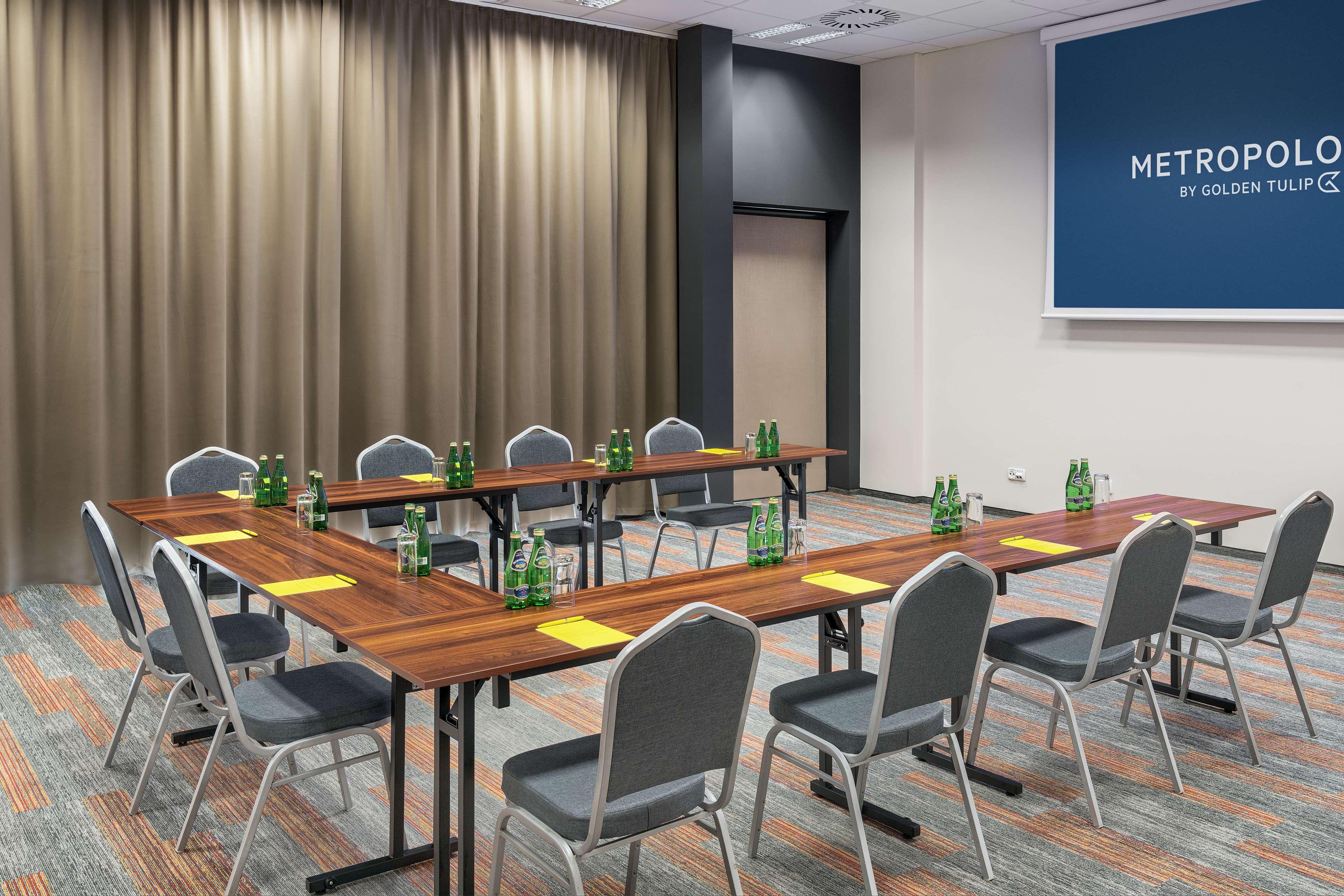 Metropolo By Golden Tulip 4*
