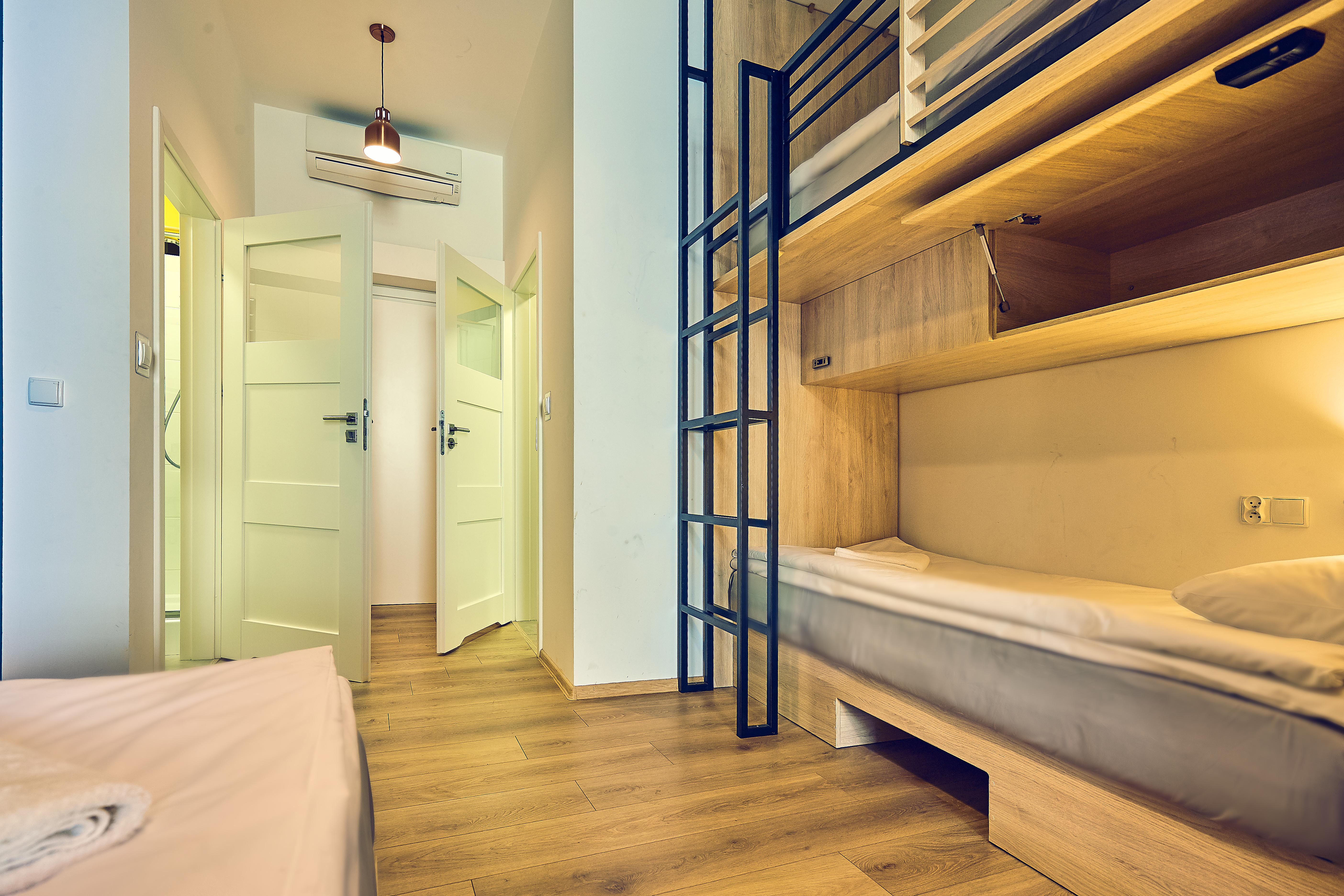 Hostel Draggo House *