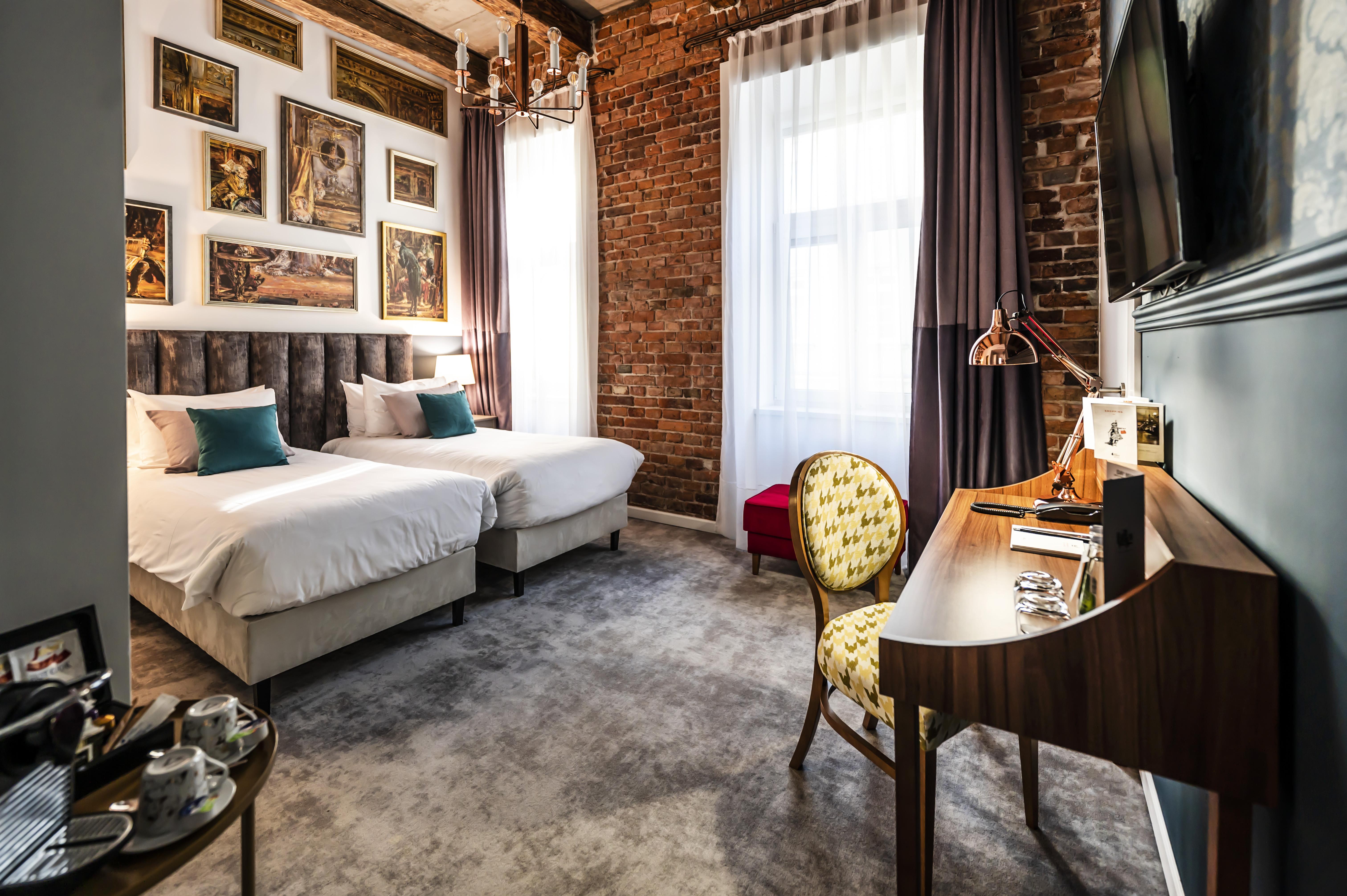 Hotel Indigo - Old Town By Ihg 4*
