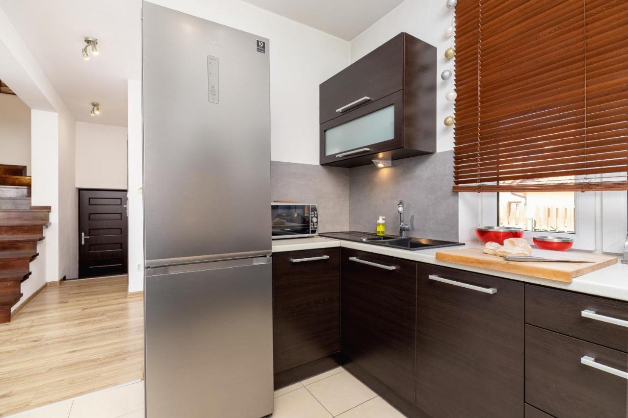 Dom wakacyjny Three-bedroom House Czarnochowice By Renters