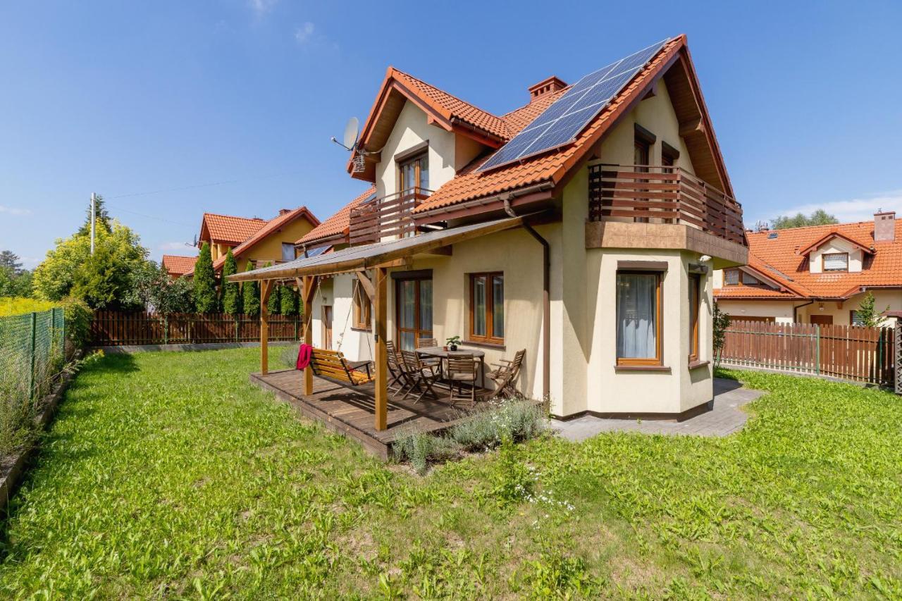 Dom wakacyjny Three-bedroom House Czarnochowice By Renters