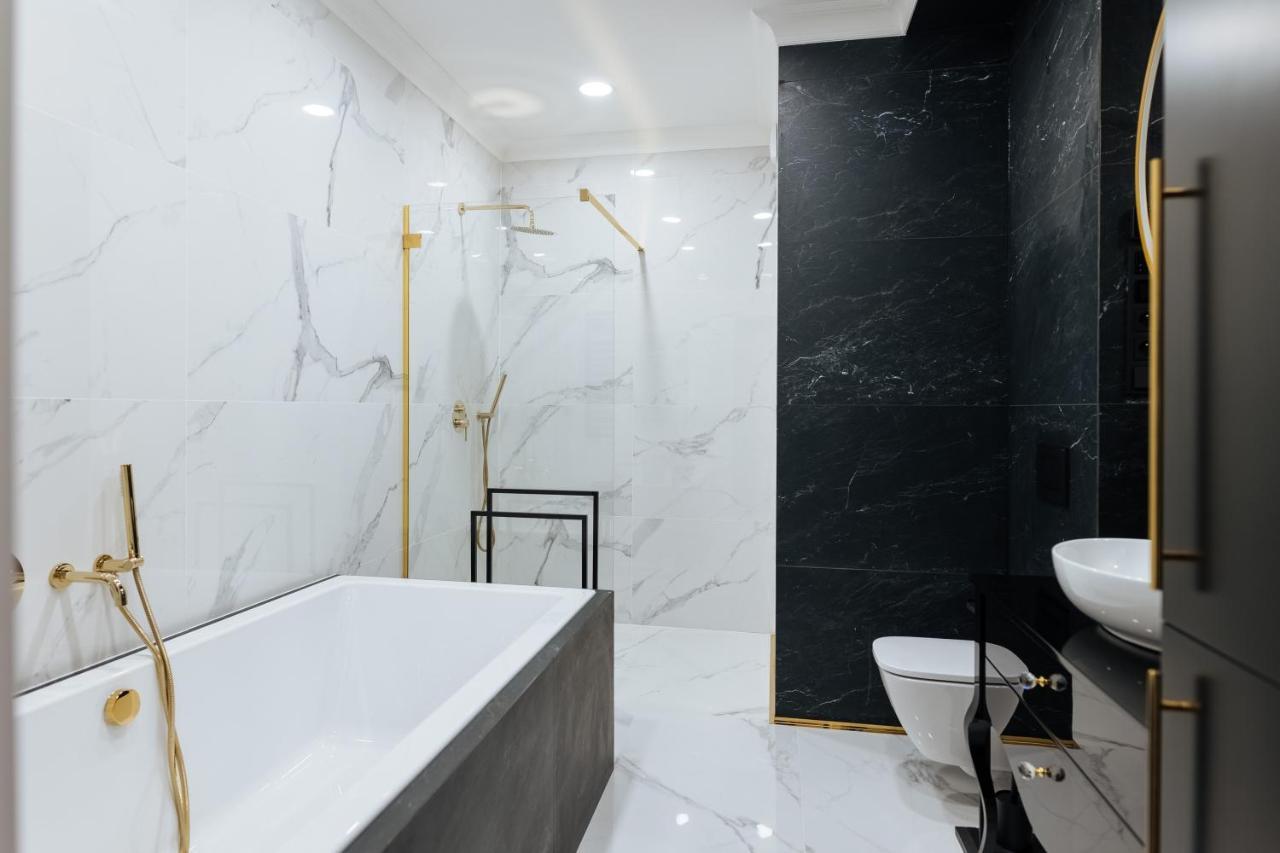 Apartment Luxury Penthouse With Jacuzzi Krakow