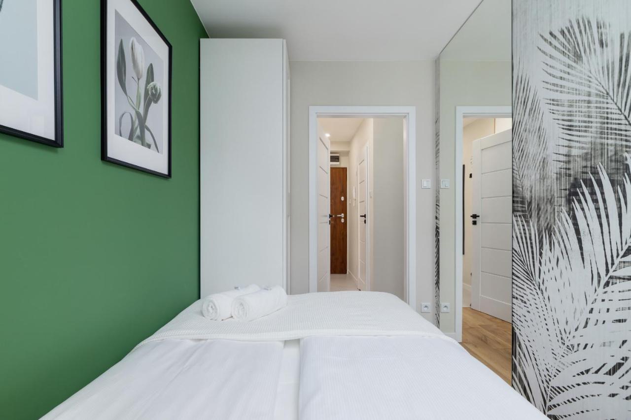Modern On Lobzowska Street By Renters Apartment