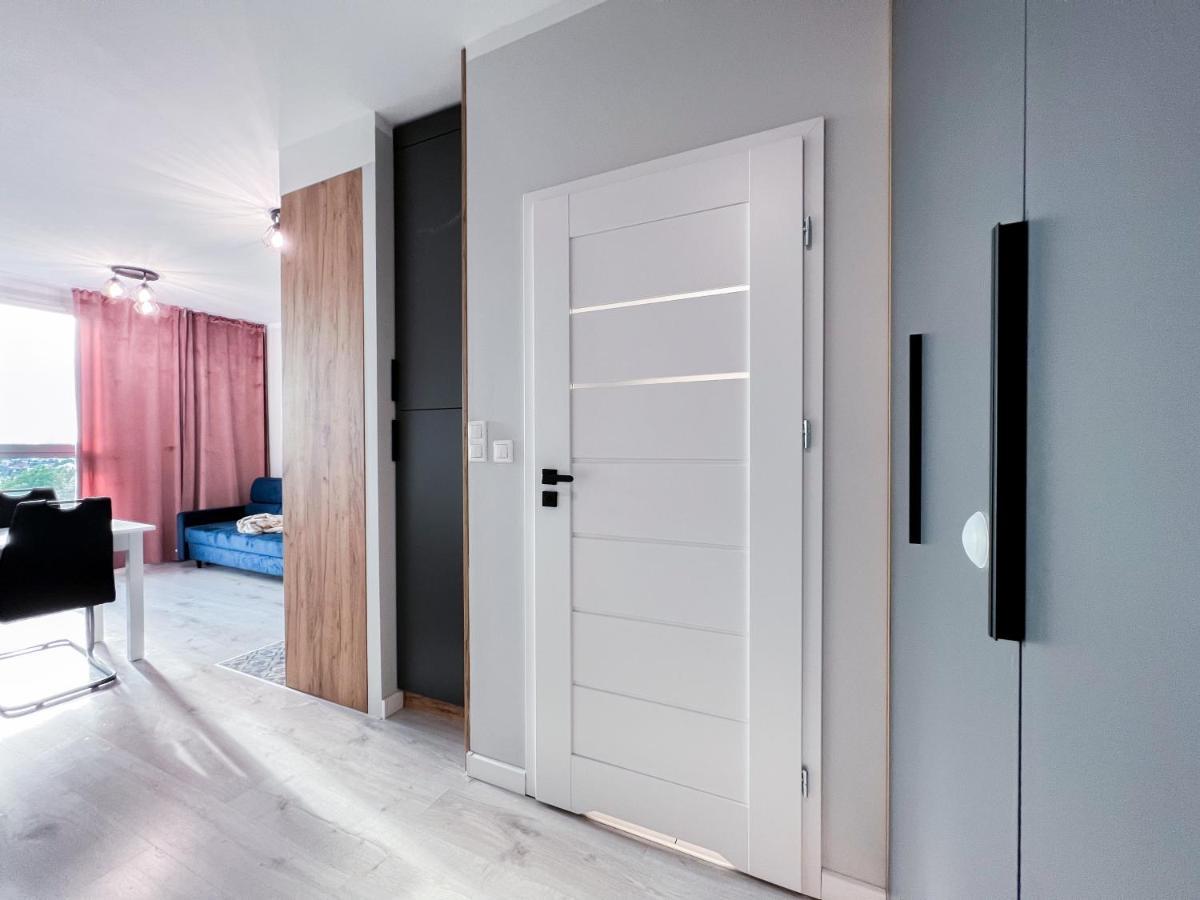 Apartment 12 Floor Mogilska Tower *