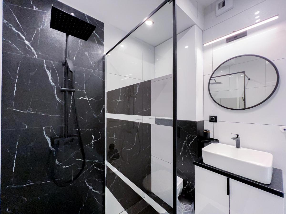 Apartment 12 Floor Mogilska Tower