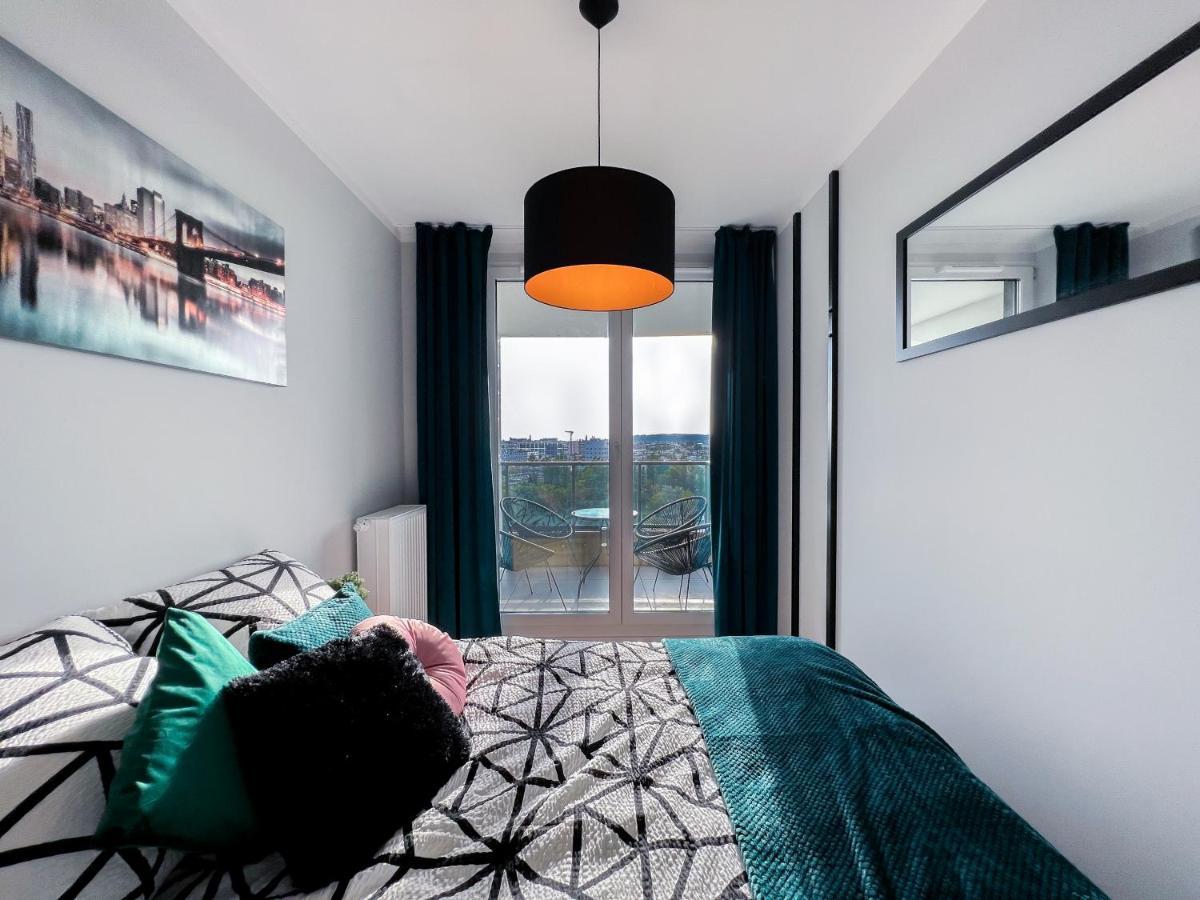 12 Floor Mogilska Tower Apartment *