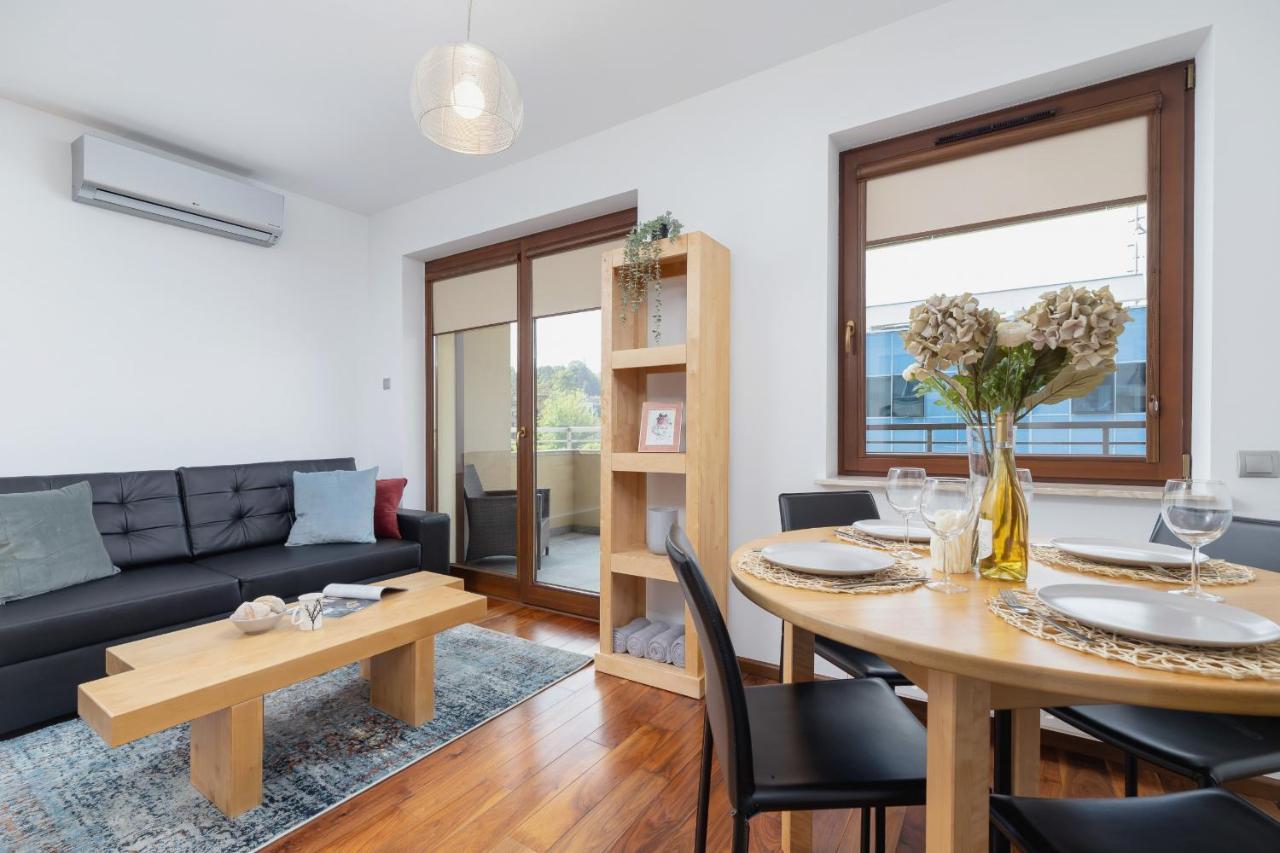 Blonia With Balcony By Renters