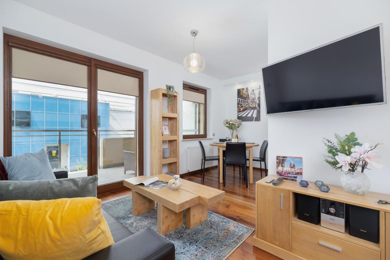 Apartment Blonia With Balcony By Renters Krakow