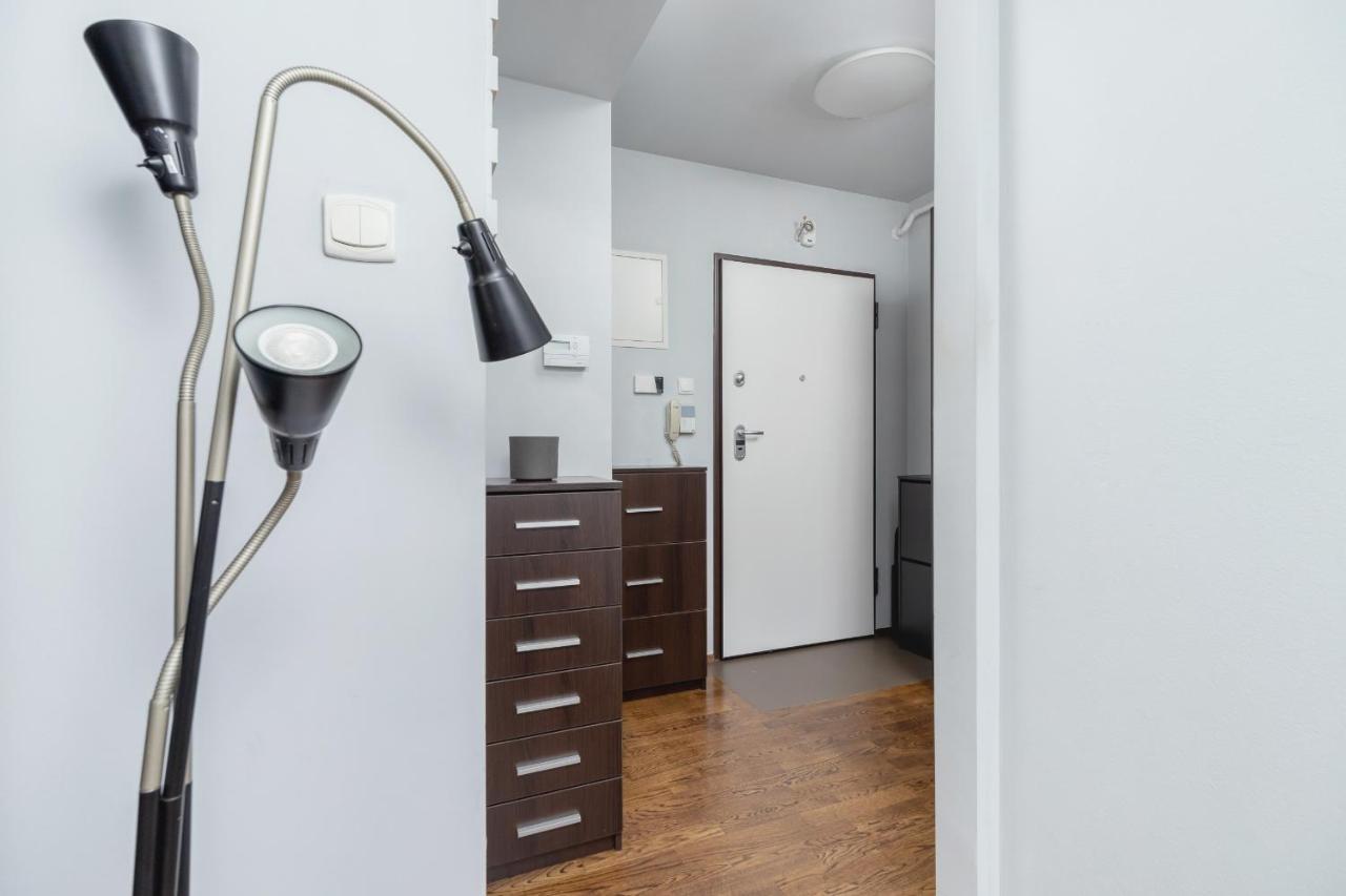 Cracow Skałki Twardowskiego Tyniecka By Renters Apartament Kraków