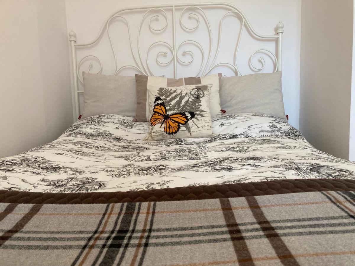 Apartment Modern In Centre Of +free Parking *