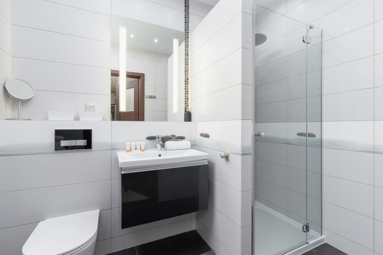 Apartment Blonia With Balcony By Renters
