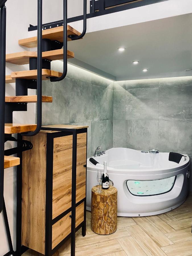 Premium Jacuzzi For Couples, Old Town Apartment Krakow