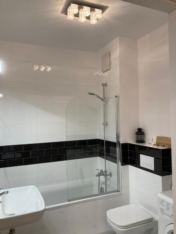Apartment Modern In Centre Of +free Parking
