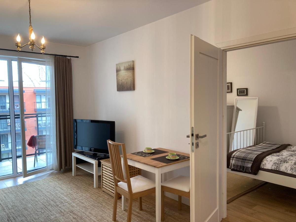 Modern In Centre Of +free Parking *